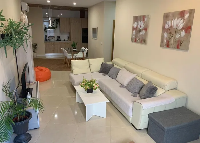 La Union Apartment *